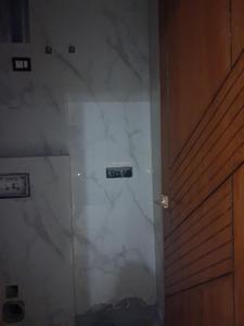 Common Bathroom Image of 1000 Sq.ft 2 BHK Apartment / Flat for sale in Capital Hometech Pride 2 by Capital Infra, Sector 73 Noida for Rs. 4600002
