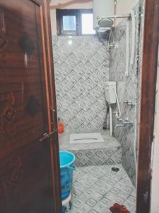 Bathroom Image of 1000 Sq.ft 2 BHK Apartment / Flat for sale in Parade Kanpur for Rs. 2100000