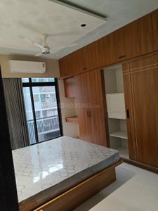 Bedroom Image of 2000 Sq.ft 3 BHK Apartment / Flat for rent in Yash Arian, Navrangpura Ahmedabad for Rs. 35000