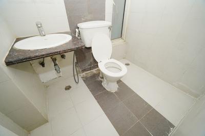 Bathroom Image of 1250 Sq.ft 2 BHK Apartment / Flat for sale in MCC Signature Heights Phase 1, Raj Nagar Extension Ghaziabad for Rs. 9250000