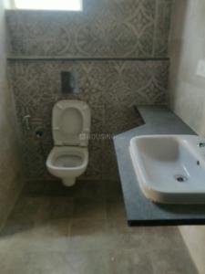 Bathroom Image of 3700 Sq.ft 5 BHK Villa for rent in Infocity Majestic, Kismatpur Hyderabad for Rs. 90000