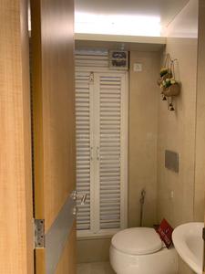 Bathroom Image of 890 Sq.ft 2 BHK Apartment / Flat for sale in Raymond The Address By GS Tower 4, Sion Mumbai for Rs. 32500000