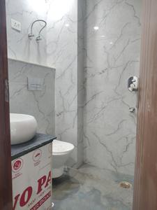 Common Bathroom Image of 1000 Sq.ft 2 BHK Apartment / Flat for sale in Neb Sarai New Delhi for Rs. 5000000