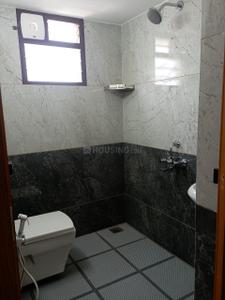 Bathroom Image of 950 Sq.ft 2 BHK Independent House for rent in Attavar Mangalore for Rs. 17000