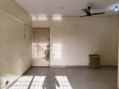 Living Room Image of 750 Sq.ft 2 BHK Apartment / Flat for sale in Jacob Circle Mumbai for Rs. 28000000