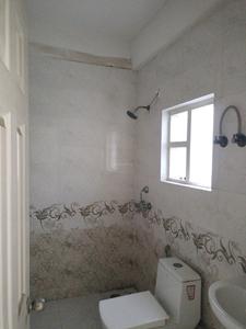 Common Bathroom Image of 2250 Sq.ft 3 BHK Builder Floor for rent in TDI The Grand Retreat, Sector 88 Faridabad for Rs. 22000
