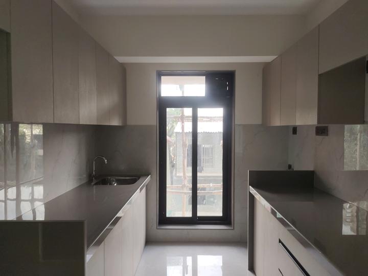 Silver Serene Main Image 1