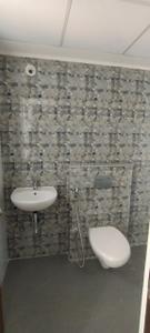 Bathroom Image of 1210 Sq.ft 3 BHK Apartment / Flat for sale in Lodha Palava Downtown, Palava Phase 2 Thane for Rs. 7400000