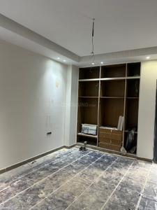 Bedroom Image of 2700 Sq.ft 4 BHK Builder Floor for sale in Vivek Vihar New Delhi for Rs. 61100000