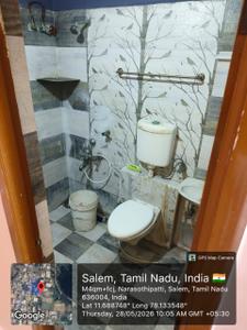 Bathroom Image of 1065 Sq.ft 2 BHK Apartment / Flat for rent in Narasothipatti Salem for Rs. 22000