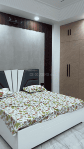 Bedroom Image of 3150 Sq.ft 4 BHK Builder Floor for sale in Shourya Shouryapuram, Lal Kuan Ghaziabad for Rs. 13000000