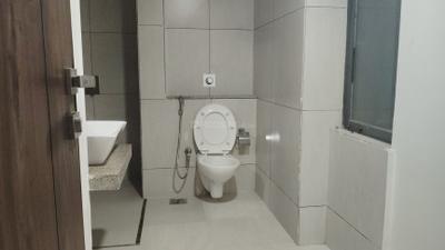 Image of 4850 Sq.ft 4 BHK Apartment / Flat for sale in Sun Skypark, Ambli, Ahmedabad for Rs. 43500000