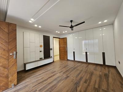 Bedroom Image of 1400 Sq.ft 3 BHK Builder Floor for sale in Mansarover Garden New Delhi for Rs. 25000000