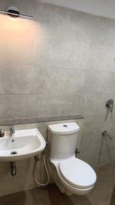Image of 1250 Sq.ft 2 BHK Apartment / Flat for rent in Adani Aster Phase 1, Vaishno Devi Circle, Ahmedabad for Rs. 40000