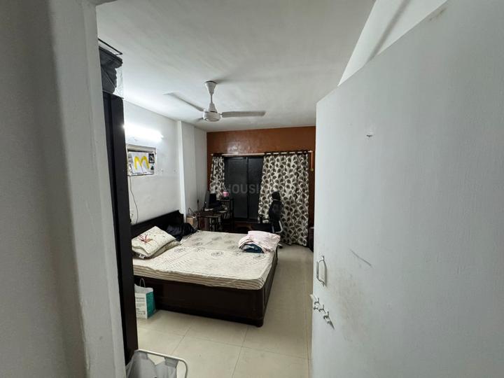 Gunjan Silver Thread Bedroom 1