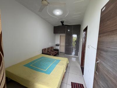 Bedroom Image of 500 Sq.ft 1.5 BHK Builder Floor for rent in Huda Sectors Panipat for Rs. 10000