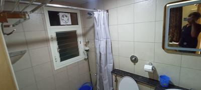 Bathroom Image of 950 Sq.ft 2 BHK Apartment / Flat for rent in Sobha Dream Gardens, Thanisandra Bangalore for Rs. 38000