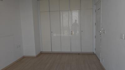 Bedroom Image of 1630 Sq.ft 3 BHK Apartment / Flat for rent in DLF The Primus, Sector 82A Gurgaon for Rs. 55000
