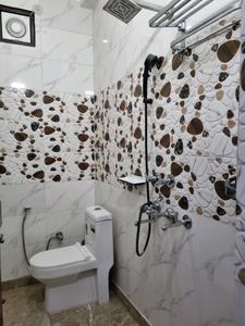 Common Bathroom Three Image of 1350 Sq.ft 4 BHK Independent House for sale in Dwarka Mor New Delhi for Rs. 11500000