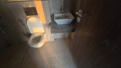 Image of 640 Sq.ft 2 BHK Apartment / Flat for sale in Piramal Revanta Tower 4, Mulund West, Mumbai for Rs. 19000000