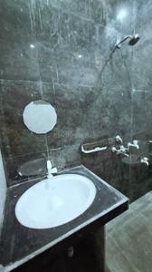 Bathroom Image of 1500 Sq.ft 3 BHK Builder Floor for rent in Anam Estate, Juggaur Lucknow for Rs. 10000