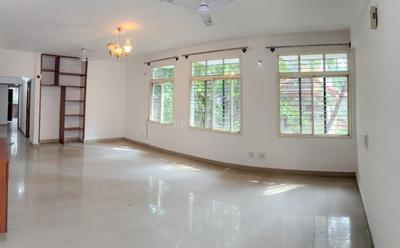 Living Room Image of 1200 Sq.ft 3 BHK Apartment / Flat for rent in Halasuru Bengaluru for Rs. 75000