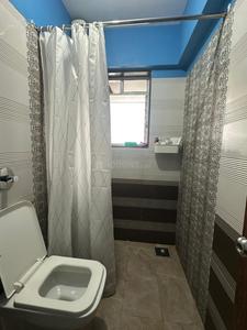 Bathroom Image of 570 Sq.ft 1 BHK Apartment / Flat for rent in Kshitija Shree Laxmi Residency, Byculla Mumbai for Rs. 48000