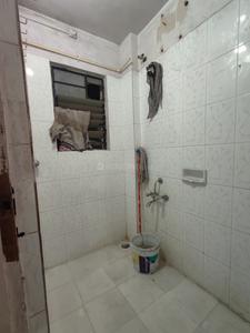 Bathroom Image of 650 Sq.ft 1 BHK Apartment / Flat for rent in Kothrud Pune for Rs. 30000
