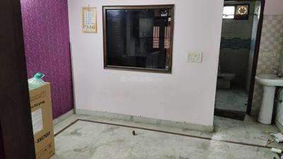 Living Room Image of 350 Sq.ft 1 BHK Builder Floor for sale in Shalimar Bagh New Delhi for Rs. 4900000