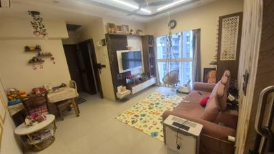 Living Room Image of 446 Sq.ft 1 BHK Apartment / Flat for sale in Lodha Amara, Kolshet Thane for Rs. 8250000