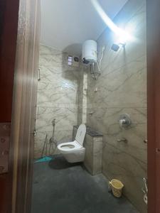 Bathroom Image of 500 Sq.ft 1 BHK Builder Floor for rent in Vijay Nagar Indore for Rs. 18000