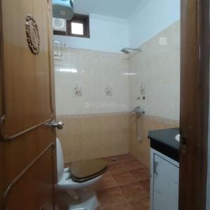 Bathroom Image of 1850 Sq.ft 3 BHK Duplex for rent in DDA Sector C Pocket 9, Vasant Kunj New Delhi for Rs. 115000