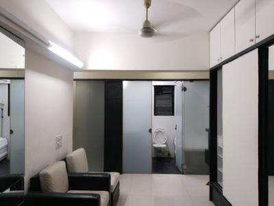 Bedroom Image of 1450 Sq.ft 3 BHK Apartment / Flat for sale in Kalpataru Magnus, Bandra East Mumbai for Rs. 80000000