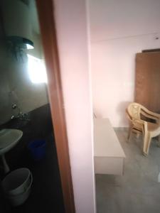 Bathroom Image of 950 Sq.ft 1 RK Apartment / Flat for rent in Harlur Bengaluru for Rs. 28000
