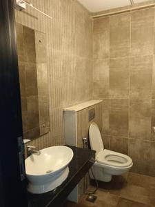 Bathroom Image of 4210 Sq.ft 4 BHK Apartment / Flat for rent in Brigade Caladium, Byatarayanapura Bengaluru for Rs. 180000