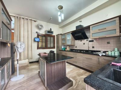 Kitchen Image of 2400 Sq.ft 4 BHK Independent House for rent in HSR Layout Bengaluru for Rs. 210000