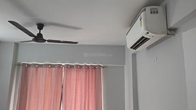 Bedroom Image of 1250 Sq.ft 3 BHK Builder Floor for rent in Signature Global City 37D 1, Sector 37D Gurgaon for Rs. 35000