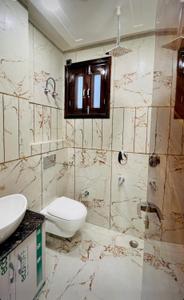Bathroom Image of 1100 Sq.ft 3 BHK Builder Floor for sale in Sector 8 Rohini New Delhi for Rs. 18500000