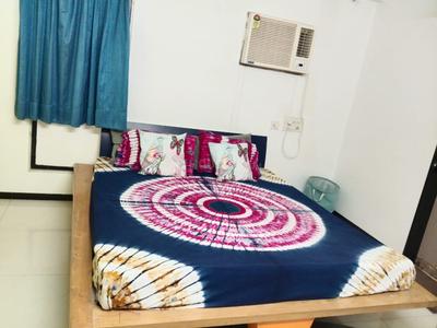 Bedroom Image of 2430 Sq.ft 4 BHK Apartment / Flat for sale in Ambawadi Ahmedabad for Rs. 16500000
