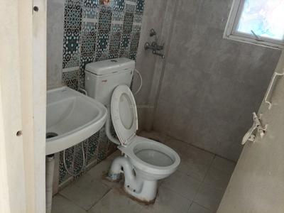Bathroom Image of 760 Sq.ft 2.5 BHK Apartment / Flat for sale in Signature Global The Millennia 3, Sector 37D Gurgaon for Rs. 9000000