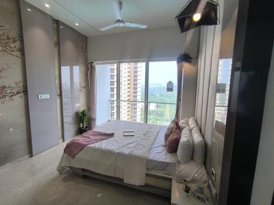 Bedroom Image of 2221 Sq.ft 4 BHK Apartment / Flat for sale in Lodha Fiorenza, Goregaon East Mumbai for Rs. 110000000