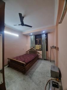 Bedroom Image of 1350 Sq.ft 2 BHK Builder Floor for rent in Naraina New Delhi for Rs. 36000