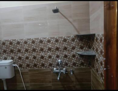 Bathroom Image of 1550 Sq.ft 2.5 BHK Independent House for rent in Om Nagar Colony Varanasi for Rs. 10000