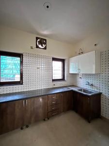 Kitchen Image of 1220 Sq.ft 2 BHK Builder Floor for rent in Sector 31 Gurgaon for Rs. 34000