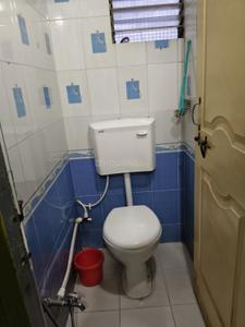 Bathroom Image of 650 Sq.ft 2 BHK Apartment / Flat for rent in Nigdi Pune for Rs. 24000