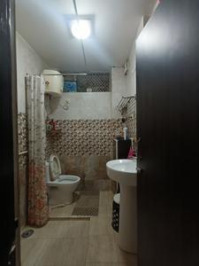 Bathroom Image of 1125 Sq.ft 3 BHK Builder Floor for sale in Chittaranjan Park New Delhi for Rs. 22000000