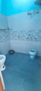 Bathroom Image of 850 Sq.ft 2 BHK Independent House for rent in Shyampur Dehradun for Rs. 15000