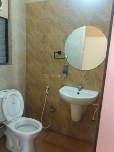 Bathroom Image of 755 Sq.ft 2 BHK Apartment / Flat for rent in Shrachi Solis Phase III Renaissance, Goda Bardhaman for Rs. 17000