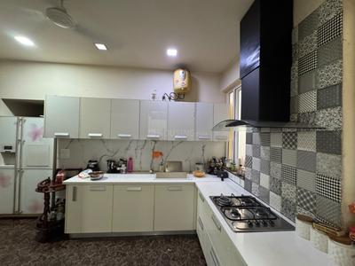 Kitchen Image of 3240 Sq.ft 4 BHK Builder Floor for sale in Vipul World, Sector 48 Gurgaon for Rs. 42600000