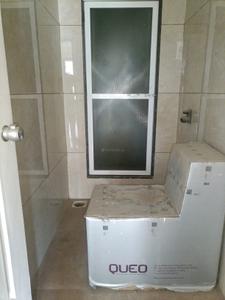 Common Bathroom Image of 1000 Sq.ft 2 BHK Apartment / Flat for sale in Haware Splendor, Kharghar Navi Mumbai for Rs. 14500000